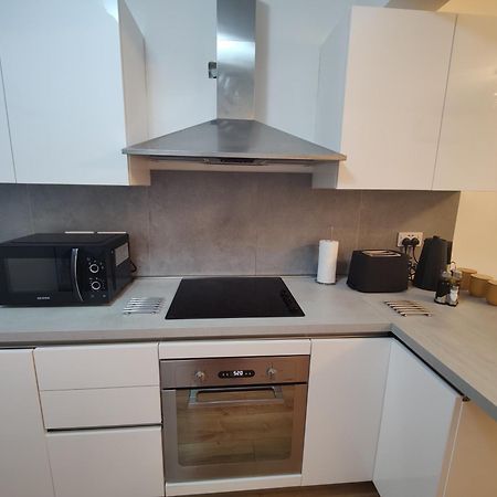 Central Modern Sliema 2 Bedroom Apartment المظهر الخارجي الصورة